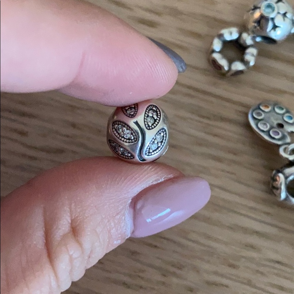 Pandora pendent clip sterling silver leave design